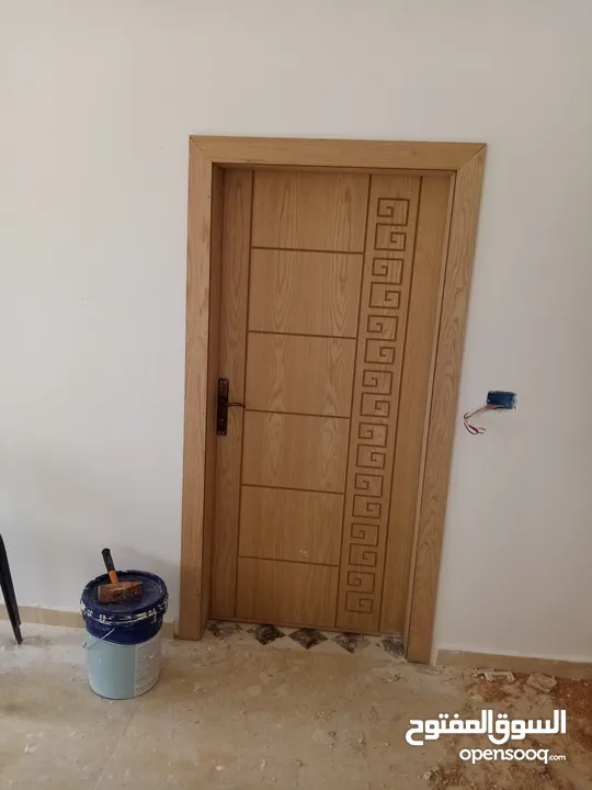 تفصيل كافة ابواب الخشب