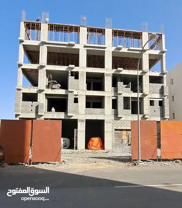 للبيع شقة من المالك أقساط شهرية بالخوض السادسة Flat for sale