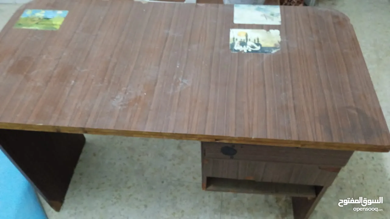 مكتب خشبي ممتار