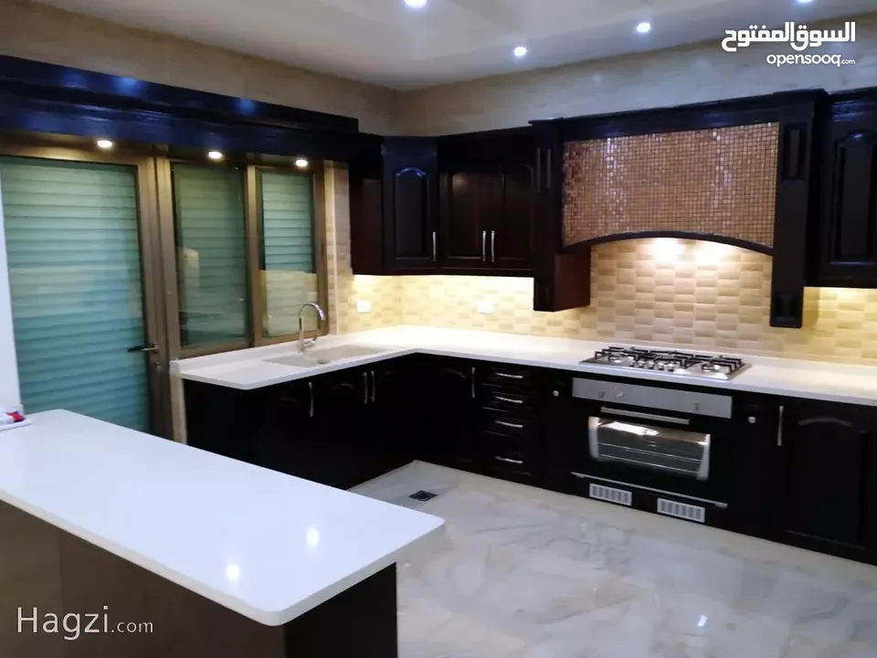 شقة طابق اخير بمساحة 200 متر للبيع في الكرسي ( Property ID : 30440 )