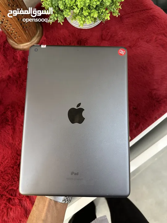 iPad 8 Gen - 128 GB / 10.2 inch / excellent condition