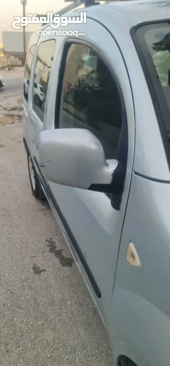 رينو كانجو 2012