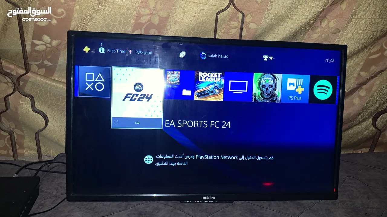 جهاز ps4 slim 500gb مع يدتين وشاحن لليدات ولعبتين فيفا 24 gta5