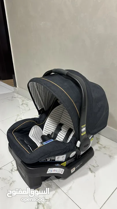 Graco snugride 35 car seat with base