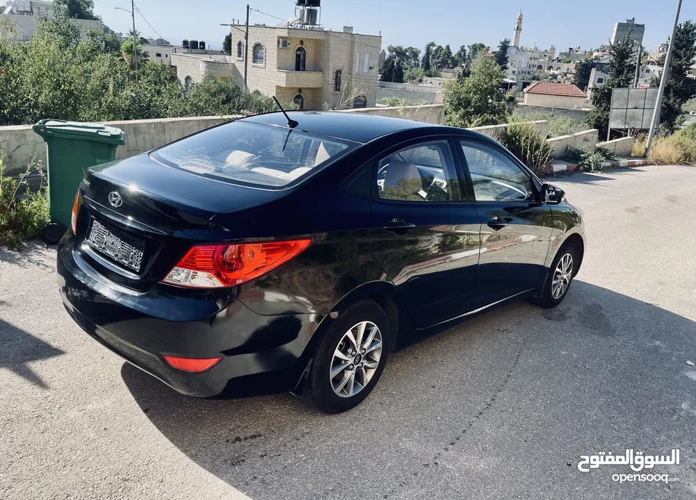 اكسنت 1.4 مميزة وعداد قليل اصلي