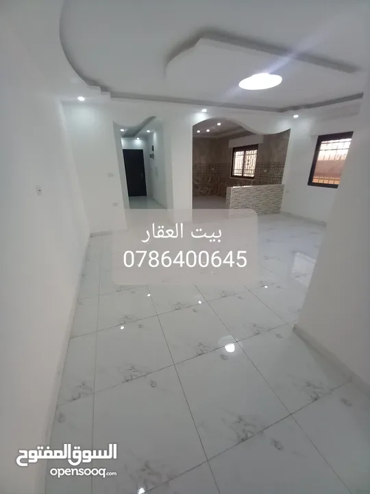 شقة ارضية فاخرة مقابل الوينك كافيه للبيع بسعر مغري