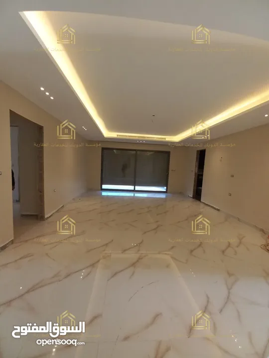 روف جديد لم يسكن مع ترسات بإطلالــــه بانوراما