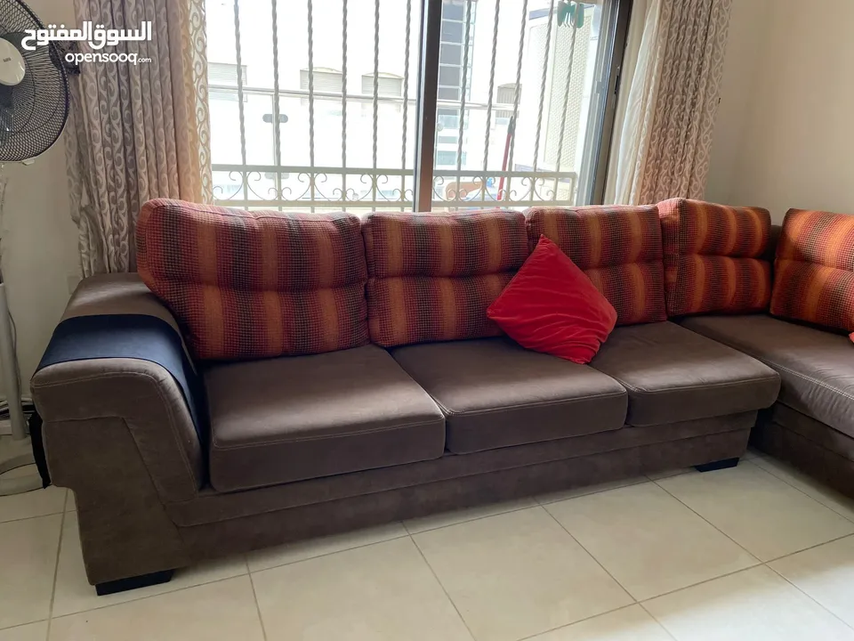 كنب زاويه corner بحاله جيده جدا
