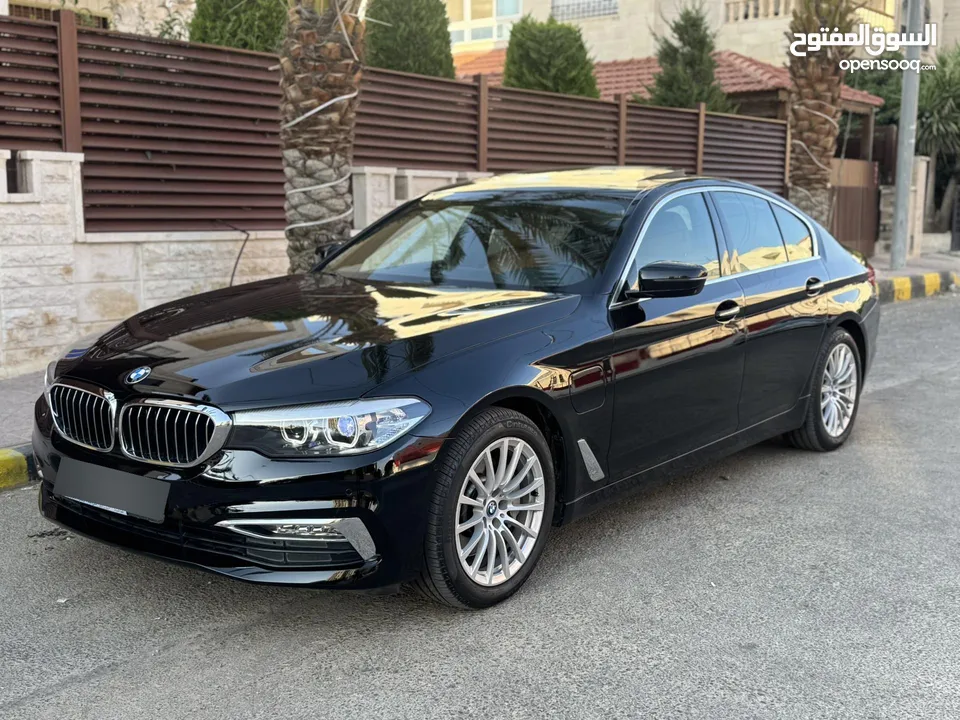 BMW 530e Fully loaded 7 Jayed  Bought from dealership    Abu Khader Automotive  60,000km only