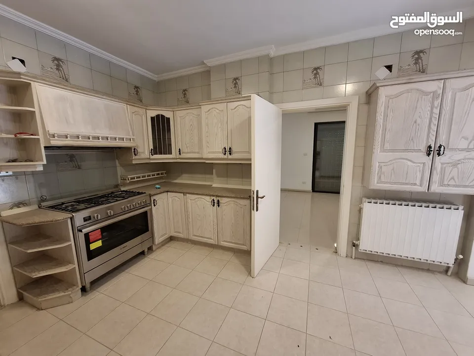 شقة غير مفروشة للإيجار  ( Property 43170 )-175095420