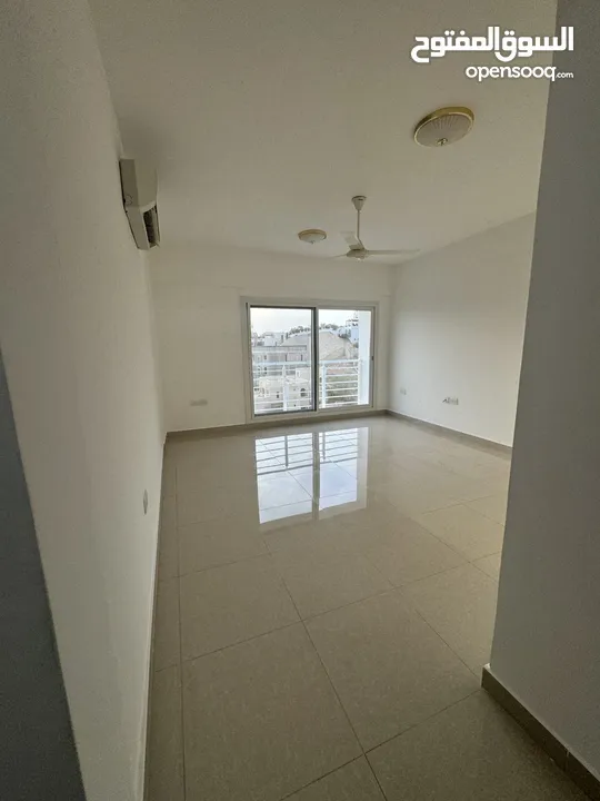 2BHK apartment for rent in Qurum شقة للأيجار في القرم