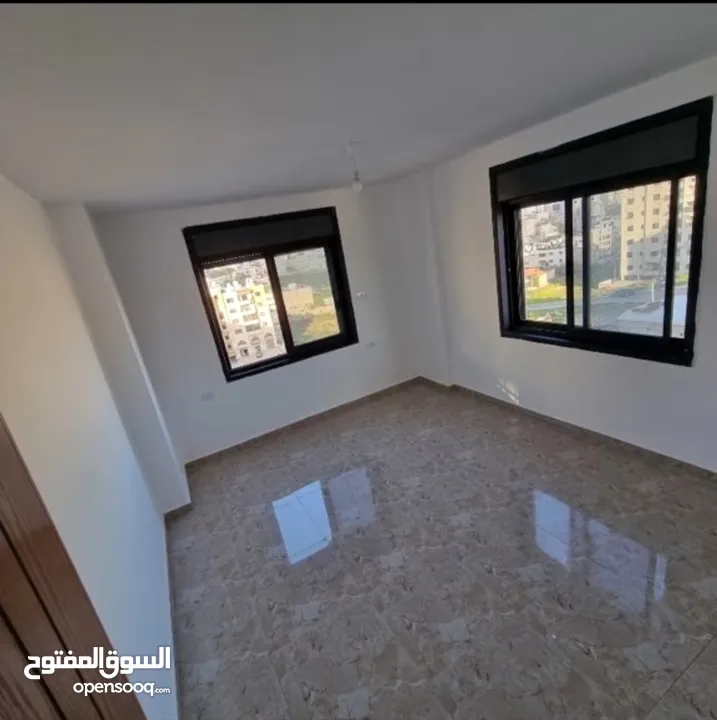 شقة سكنية للبيع مقابل ديوان الموظفين