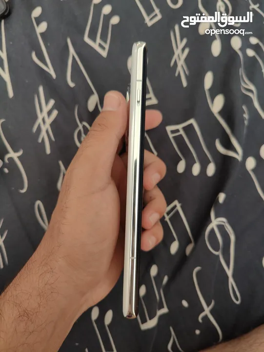 OnePlus 12  للبيع فقط لون ابيض نظافة 100%