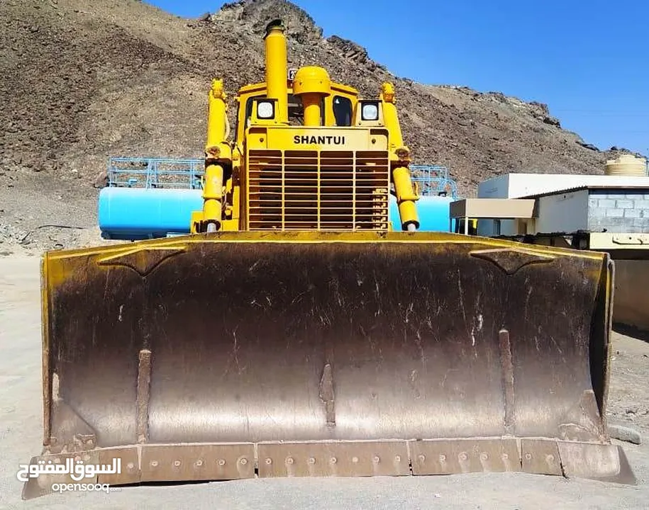 دوزر شانتوي موديل 2015  للإيجار Dozer Shantui Model 2015 for Rent