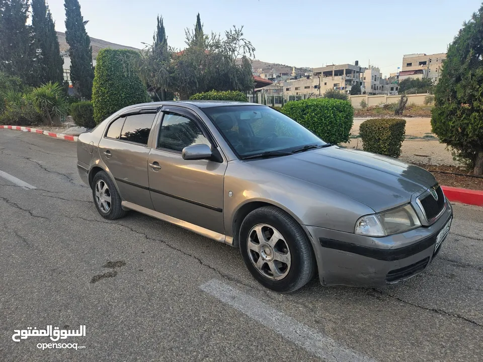 سكودا اوكتافيا 2004