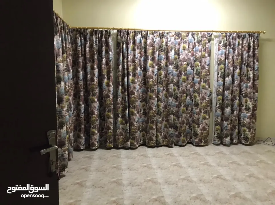 3 Bedrooms Furnished Villa with Water-Electricity for Rent in Alkhuwair REF:1094AR