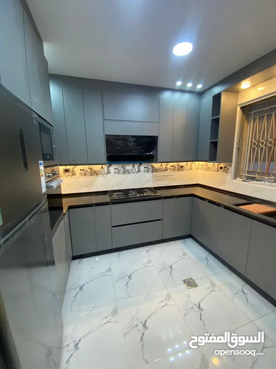 مطابخ بأفضل الاسعار والإكسسوارات الايطاليه والتقسيم الهندسي بأفضل التصاميم والديكورات الحديثة