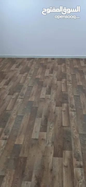 باركيه جلد بلجيكي pvc جلد ارضيات يناسب للبيت كاملاً ويعوض عن البلاط يوجد خدمة تركيب ضمن كادر مختص