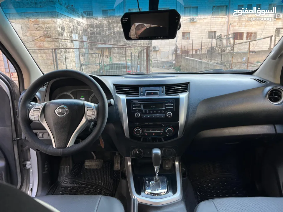 نيسان نفارا 2022اتومات 4x4  اصل برايفت   عداد 75000km اصلي      اماكنية البدل