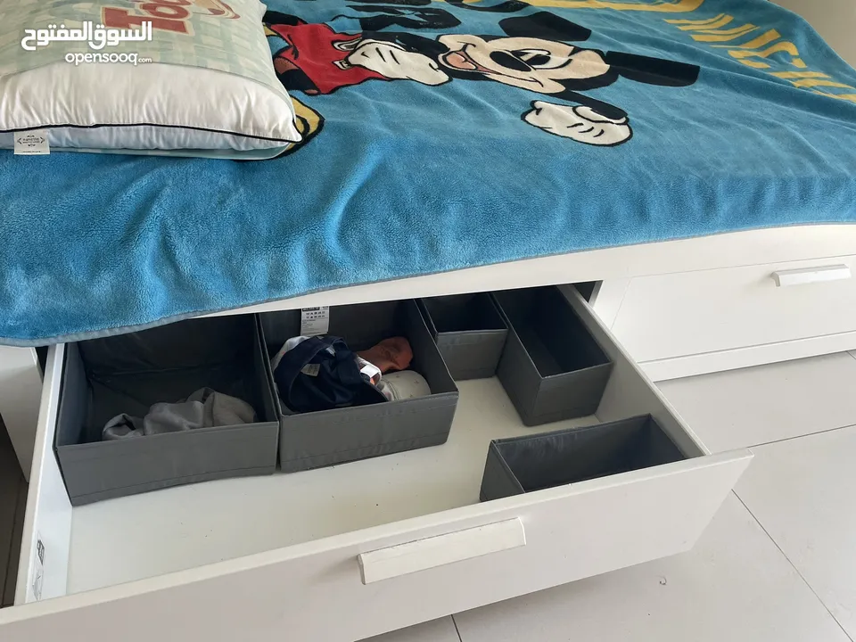 ikea bed with mattress