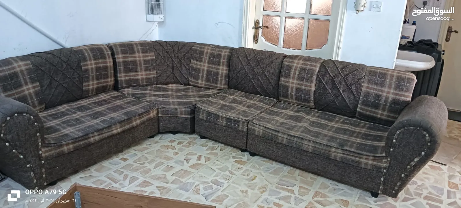 تخت مفرد.  كورنر
