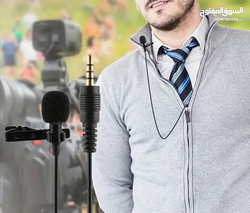 مايكروفون مع مشبك