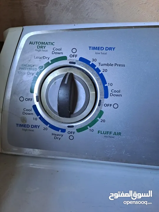 نشافة ملابس Whirlpool للبيع - مستعملة بحالة ممتازة سعى كبيرة شامل توصيل وتركيب دخل عمان