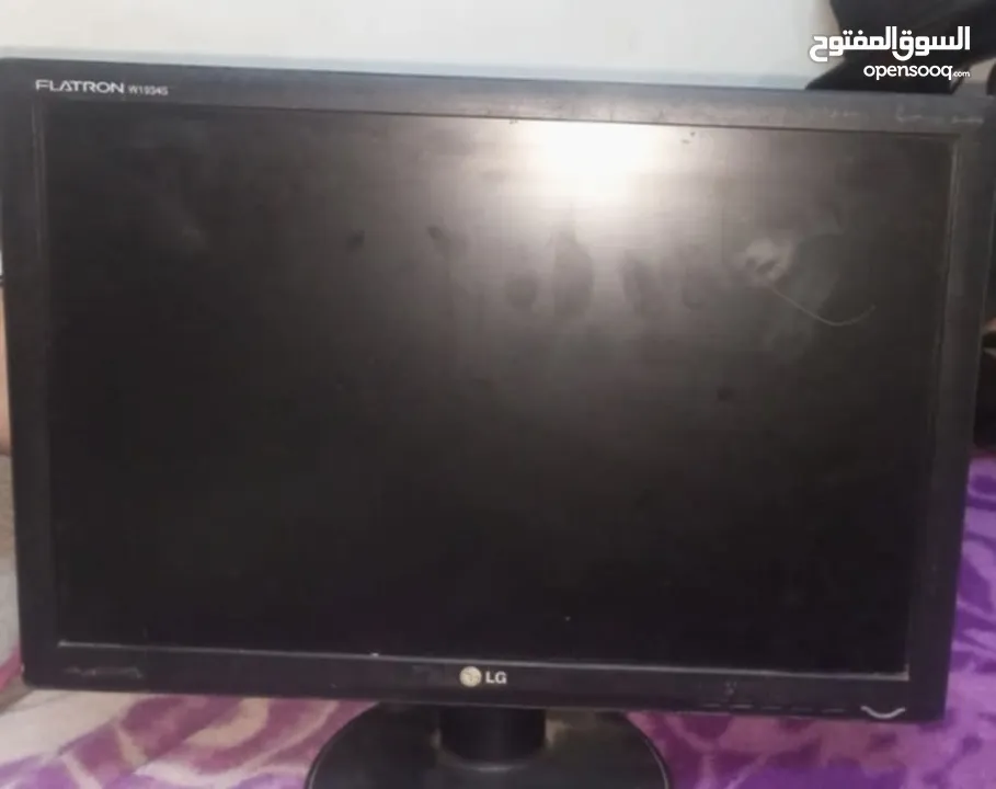 شاشة و مستلزمات pc للبيع