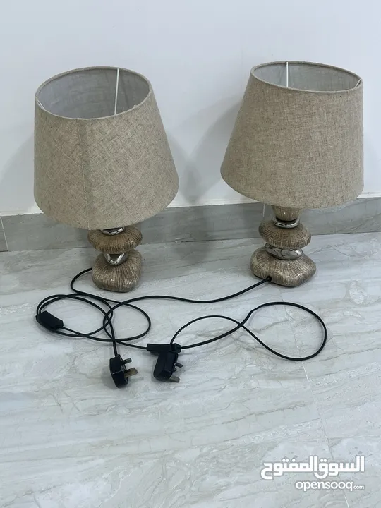 Table lamps مصابيح طاولات جانبية