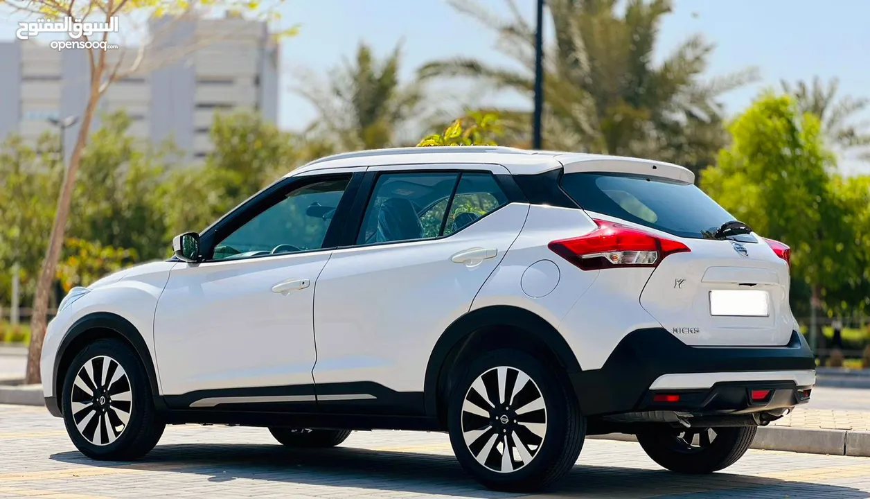 2020, NISSAN KICKS,  SINGLE OWNER, 45K KM