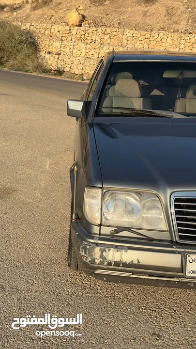 مرسيدس بطة E200