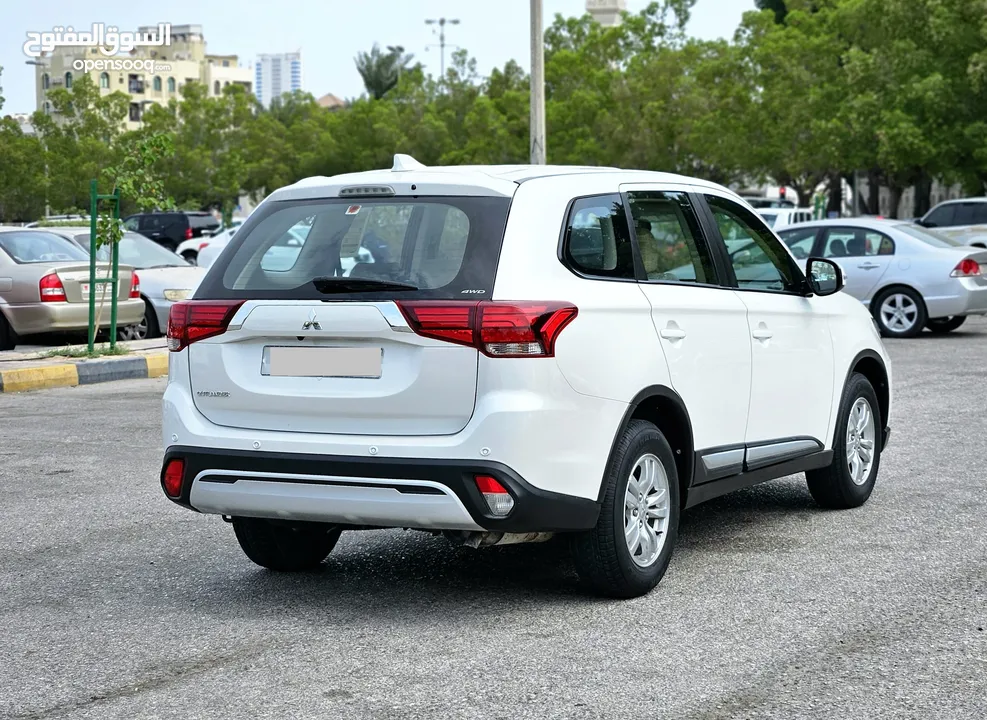 MITSUBISHI OUTLANDER -2019&SINGLE OWNER