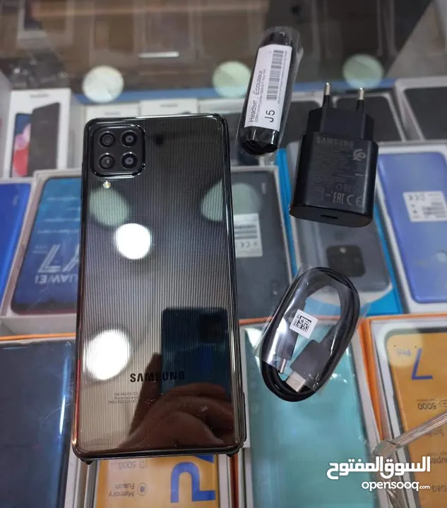 اخو الجديد Samsung M62 بدون كرتونة هدية كفر ولزقة وشاحن الاصلي متوفر خدمة التوصيل