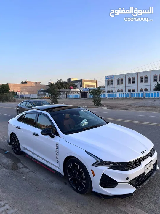 2022 kia k5 gt line / 2022 كيا كي 5 جي تي لاين داخل احمر