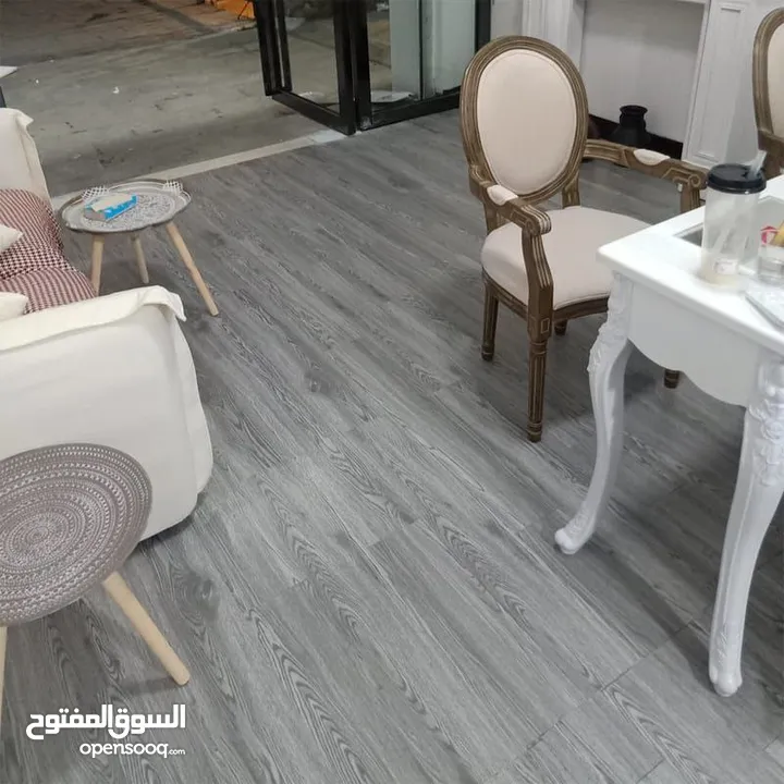 العرض الاقوى والافضل ارضيات باركيت سهلةالتركيب ملصق الأرضية  5 متر مربع كل كرتونة 36 قطع