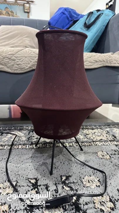 IKEA FYXNAS Table lamp, 44 cm للبيع ضوء ايكيا لون أحمر مستعمل كالجديد و بسعر رهيب ( عندي قطعتين )