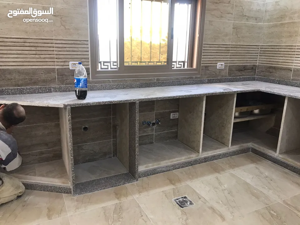 شقة للبيع في الرمثا حي الزهور