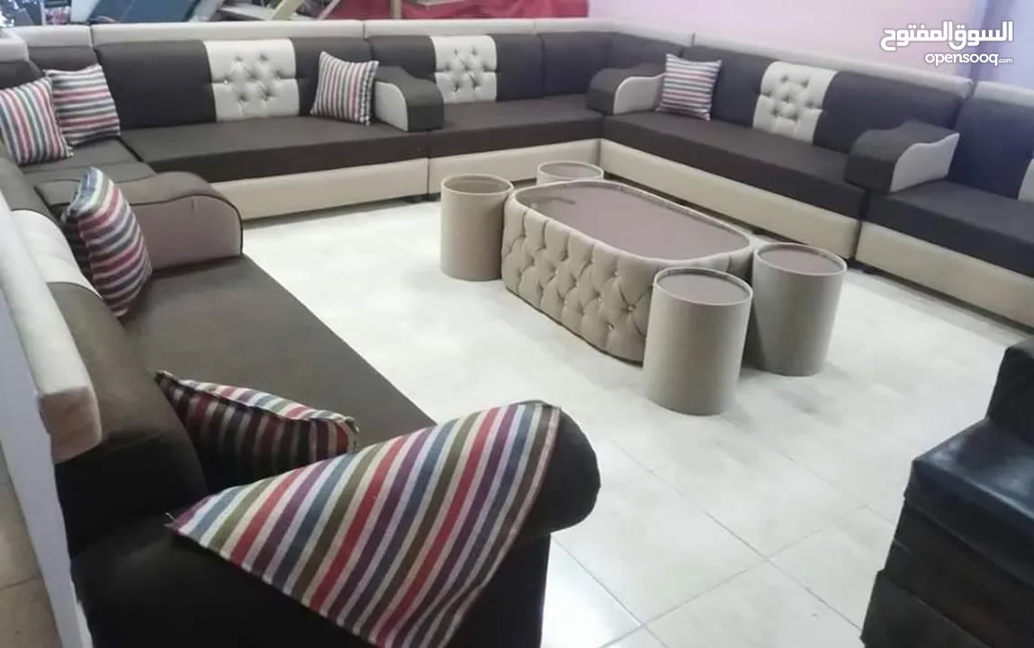 جلسات خليجية 20 مقعد طقم طربيزات ومراكي + 15 قورن