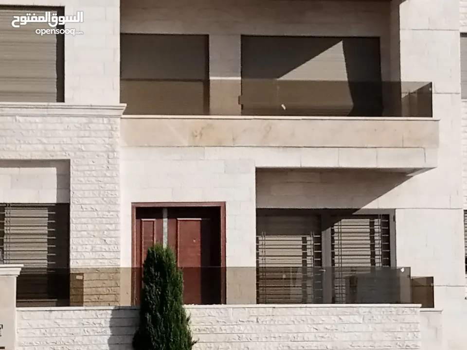 معرض رام الله الرونق للزجاج و مرايا و سيكوريت ستانلس ستيل  شور بكس سوكاريت  ارمان بترينات