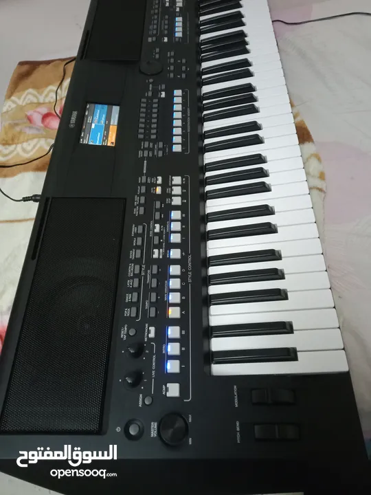 YAMAHA KEYBOARD