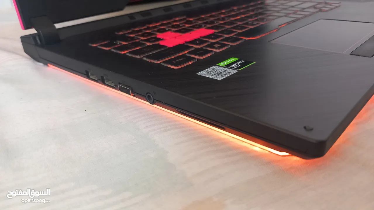 لابتوب الألعاب ASUS ROG Strix G15 G512LI (بحالة ممتازة)