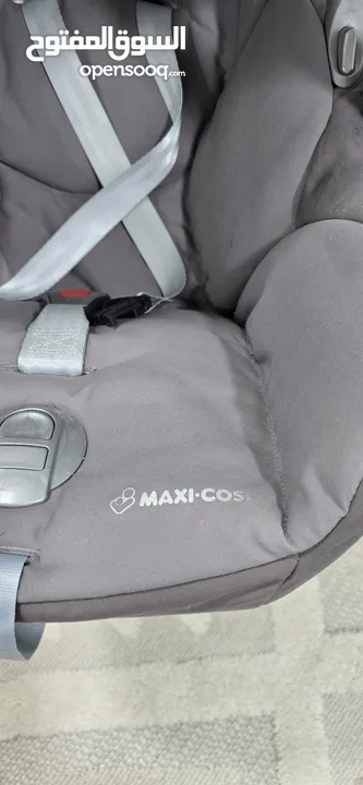 كرسي،أطفال Maxi Cosi  هولندي بحالة ممتازة