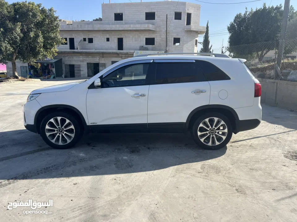 كيا سورينتو 2014 للبيع