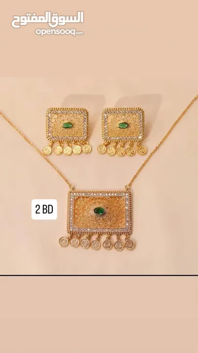 Ladies assorted accessories excellent quality and in affordable price . Amazing collections
