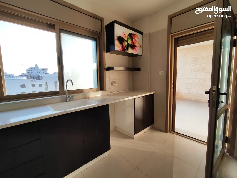 شقة سكنية غيرررر مفروشة للإيجار في الماصيون قرب فندق الميلينيوم