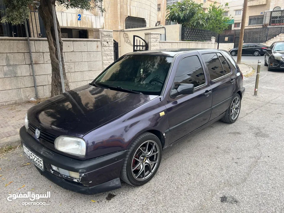 جولف موديل 1993 للبيع لون باذنجاني كامل اضافات