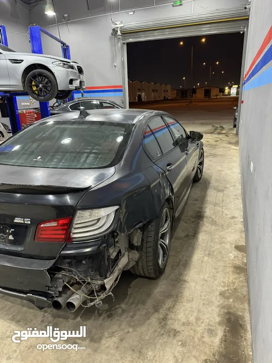 قطع غيار بي ام دبليو m5