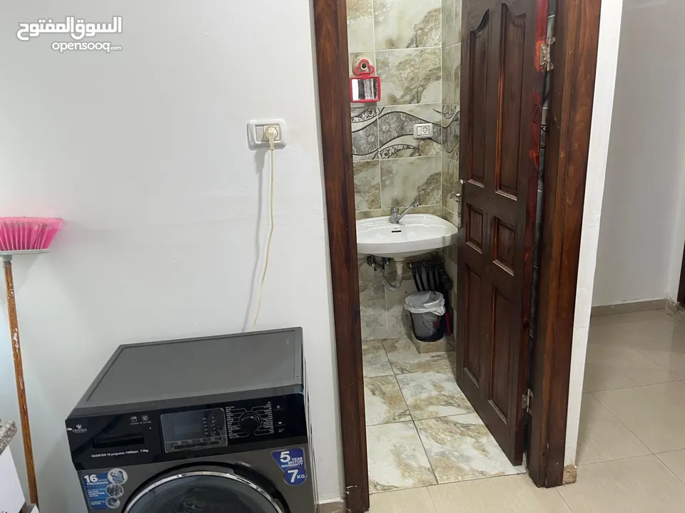 استوديو مفروش للايجار عين منجد