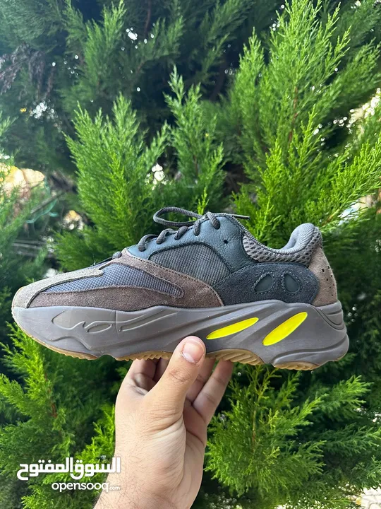 adidas yeezy 700 mauve وكالة