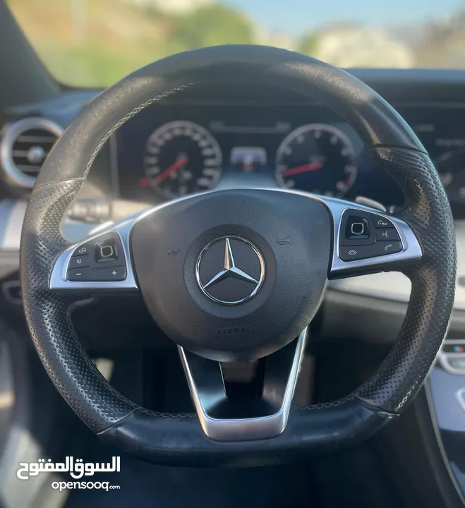 مرسيدس E200 2017